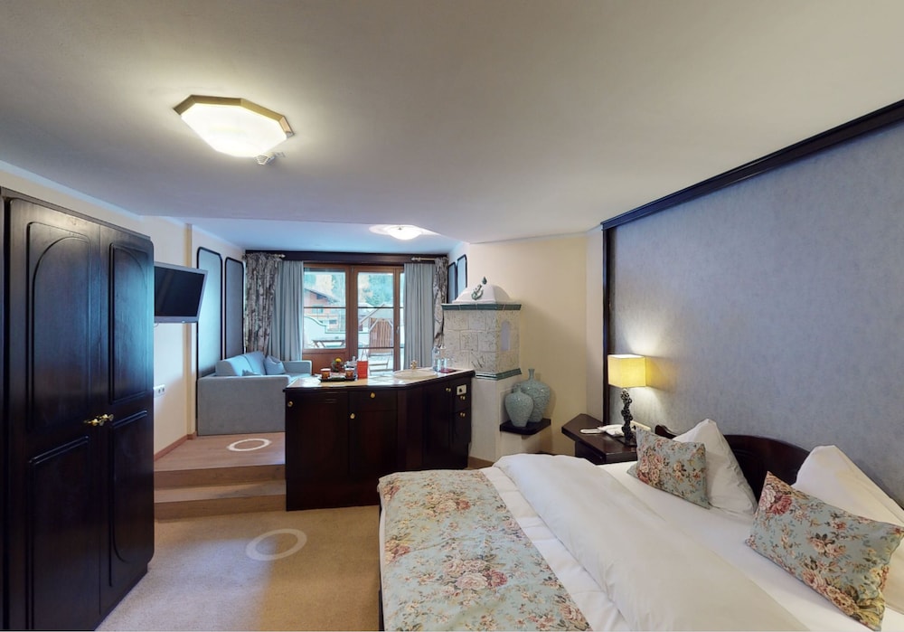 Wellnesshotel ...liebes Rot-Flüh