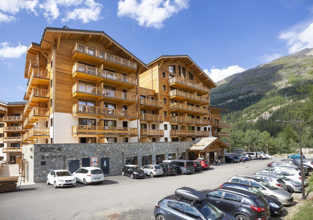 Apartment in Tignes With Ski-in/ski-out Access