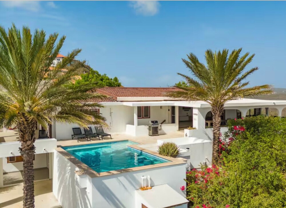 Beautiful villa in Willemstad Curazao