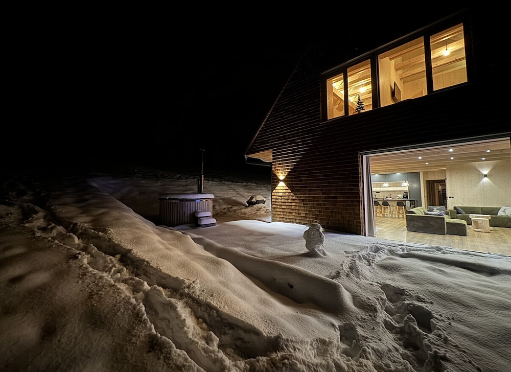 Holiday Home in Roprachtice With Sauna & Jacuzzi