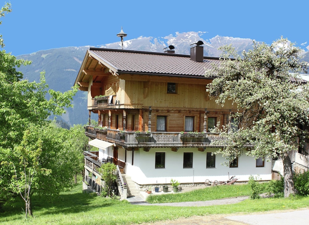 Photo 16