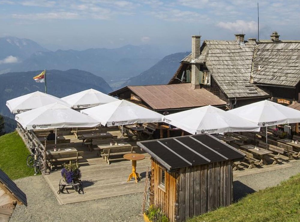 Chalet Bodensdorf Near Gerlitzen Ski Area