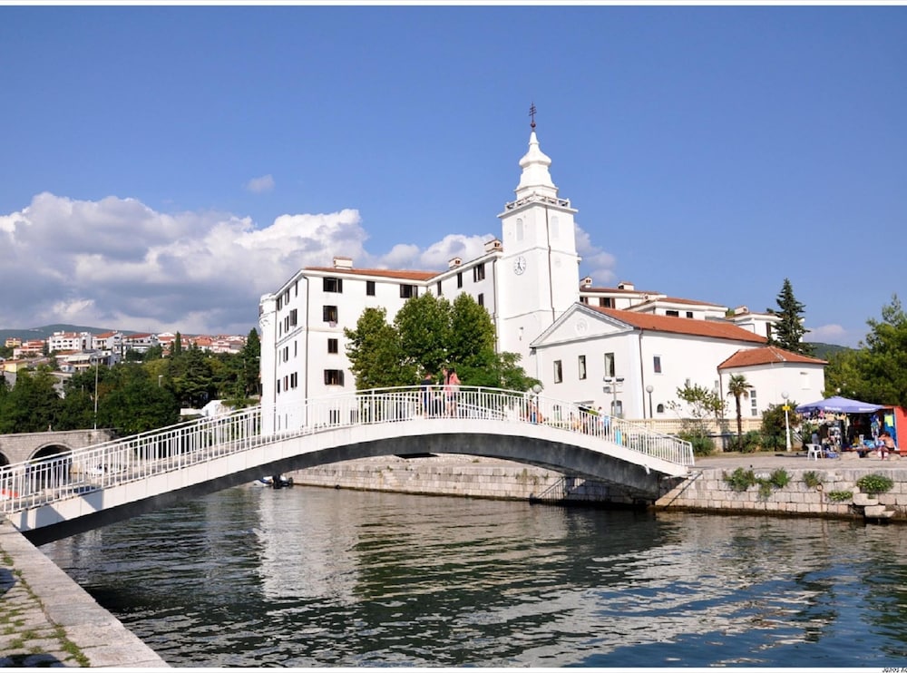 Comfortable Apartment in Crikvenica Croatia with Hot Tub view 5