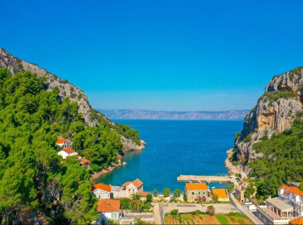 Apartments Vela Stiniva - Two Bedroom Apartment With Terrace and Sea View