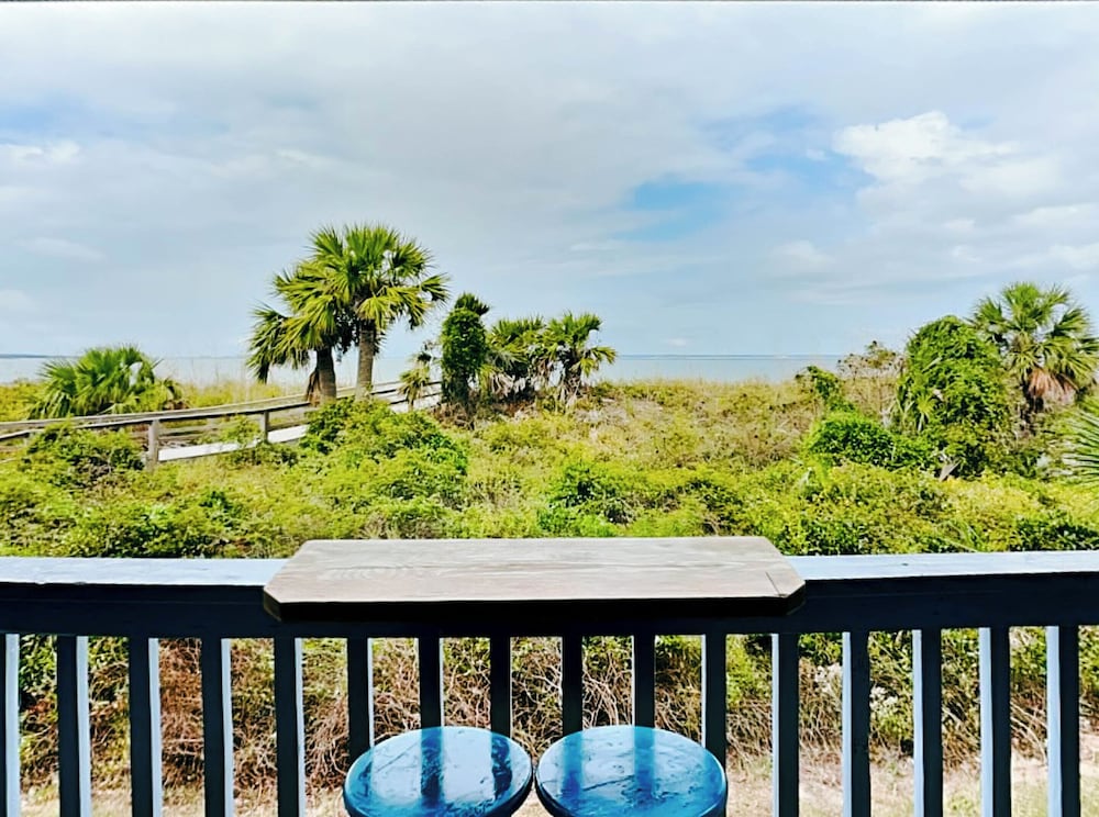 Beach Racquet A117 by Tybee Vacation Rentals