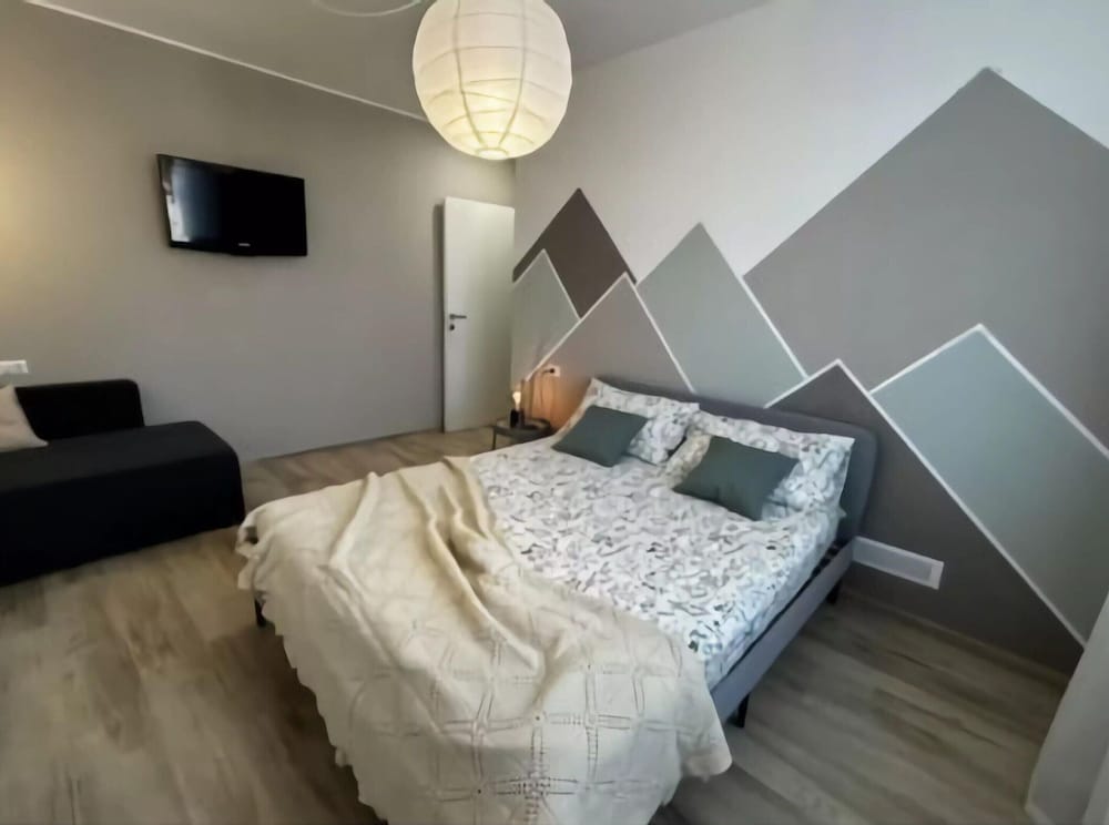 Apartment in Esanatoglia Near Apennines Trails