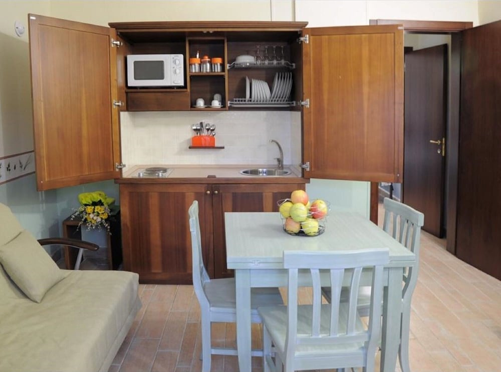 Vibrant Holiday Home in Castiglione del Lago view 4