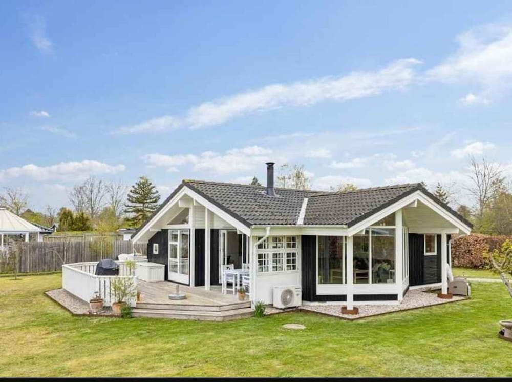 5 Star Holiday Home in Eskebjerg