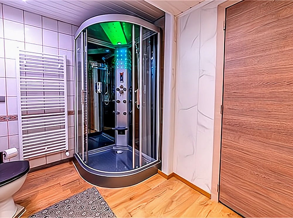 Holiday Home With hot tub in Vielsalm