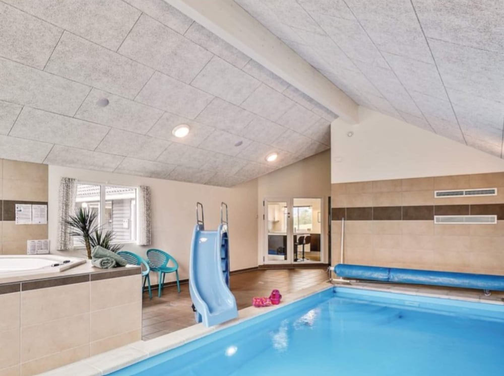 5 Star Holiday Home in Spottrup
