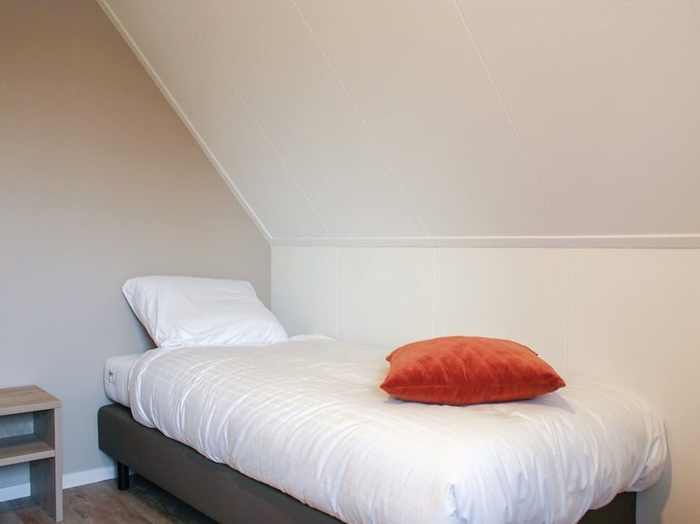 Villa in Friesland With Waterfront Garden view 4