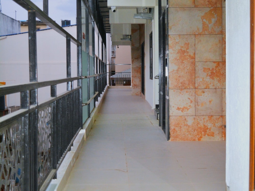 City Seviced Apartment