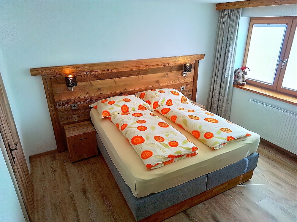 Voluminous Apartment near Ski Slopes in Maria Alm