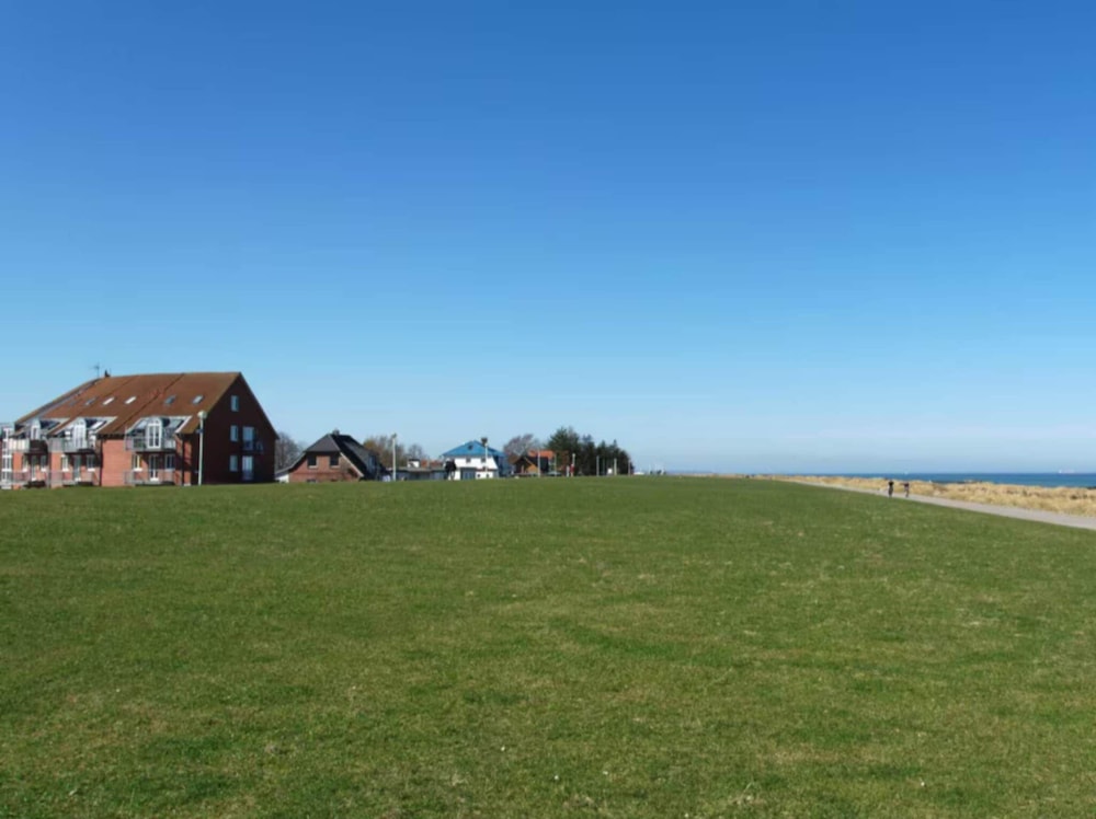 Nice Holiday Home Near the Beach