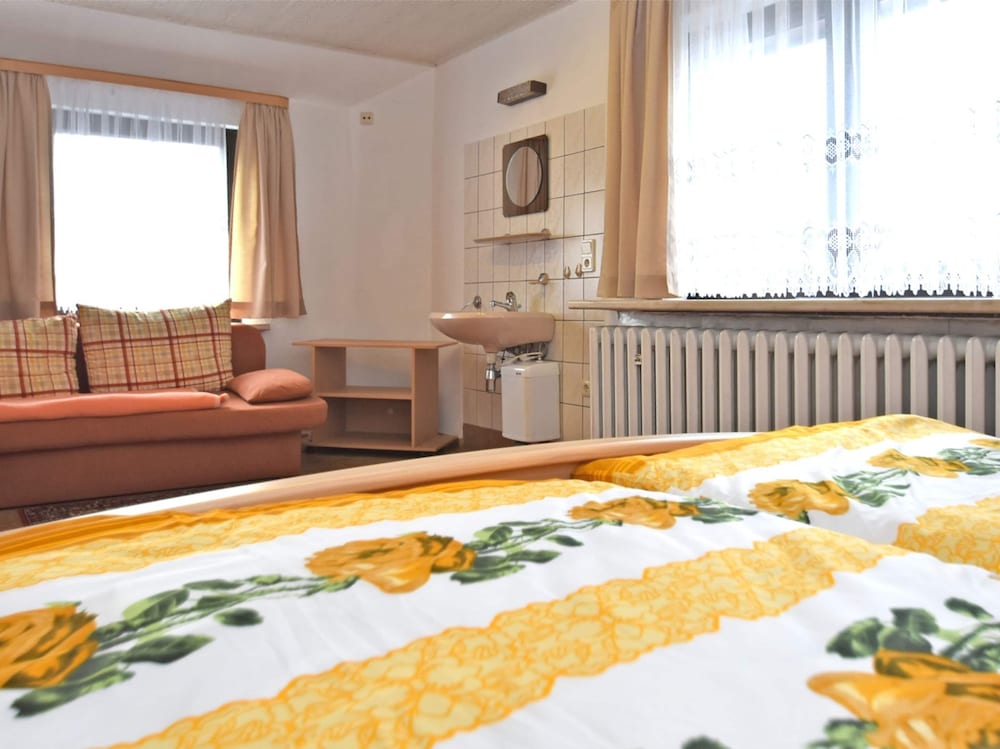 Einladende Ferienwohnung mit Garten view 3