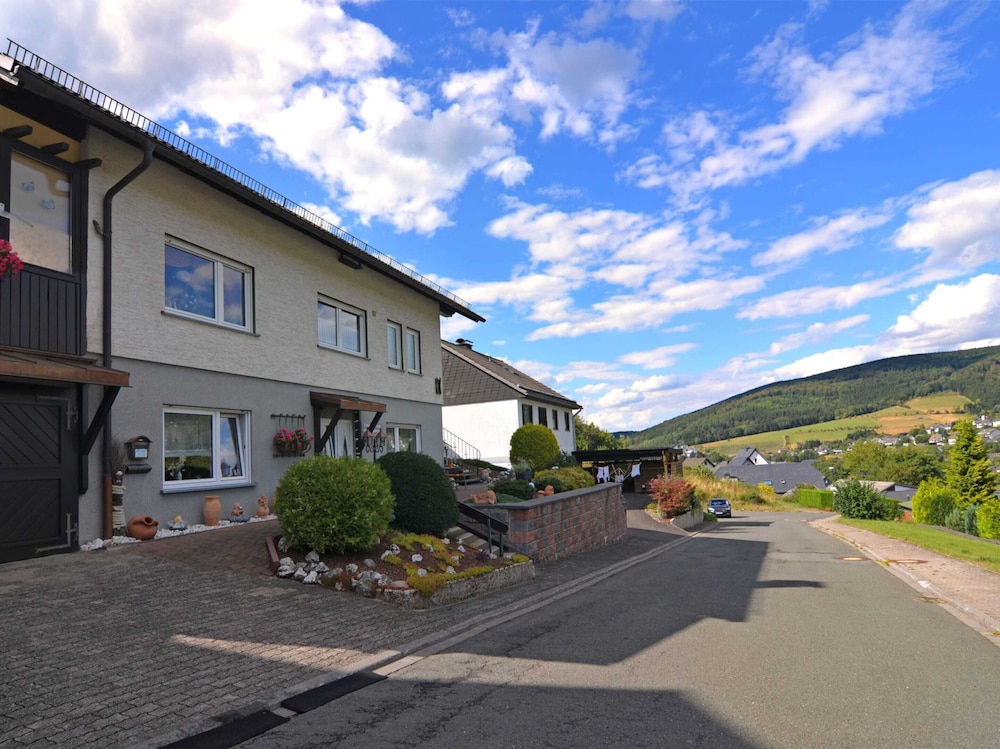 Apartment in Winterberg Near Ski Slopes view 3