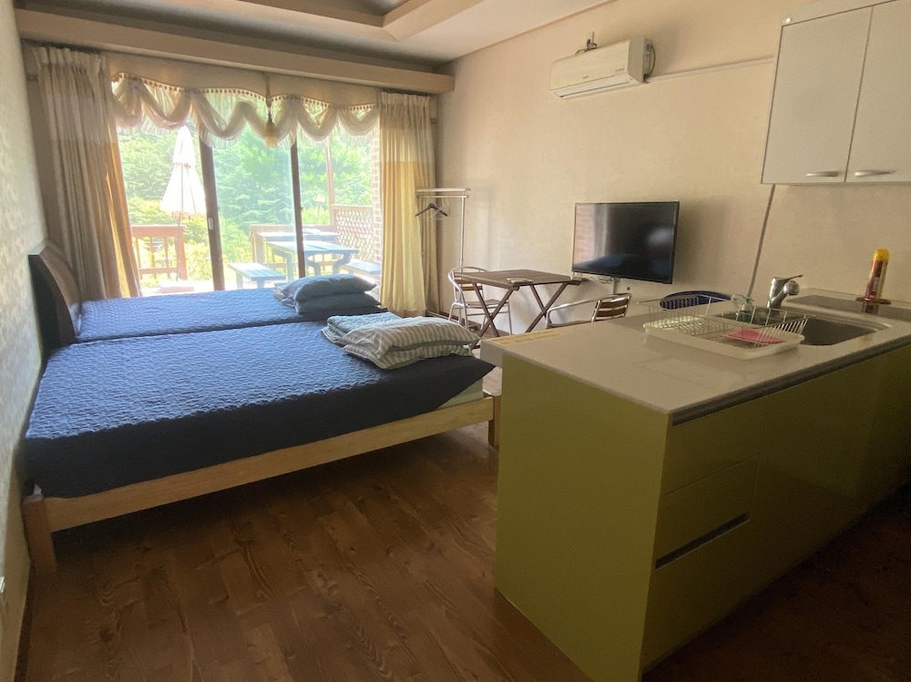 hotel room