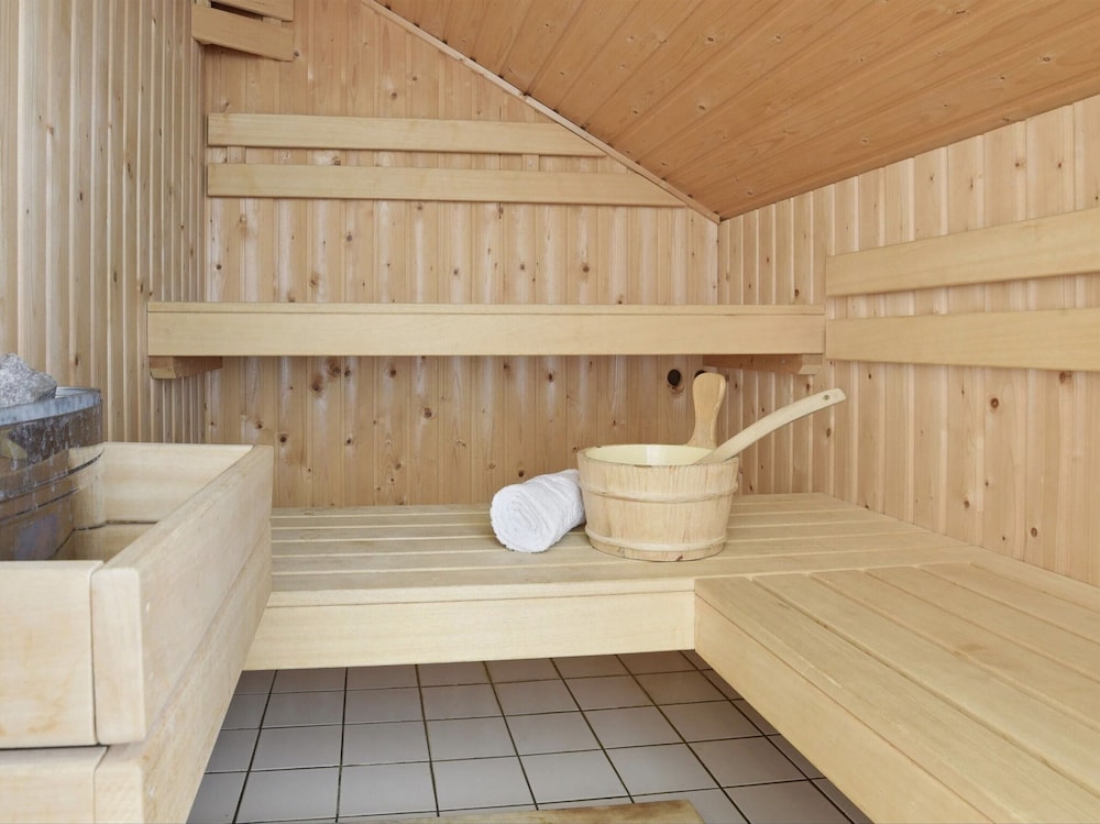 Nice Holiday Home With Sauna Near a Lake