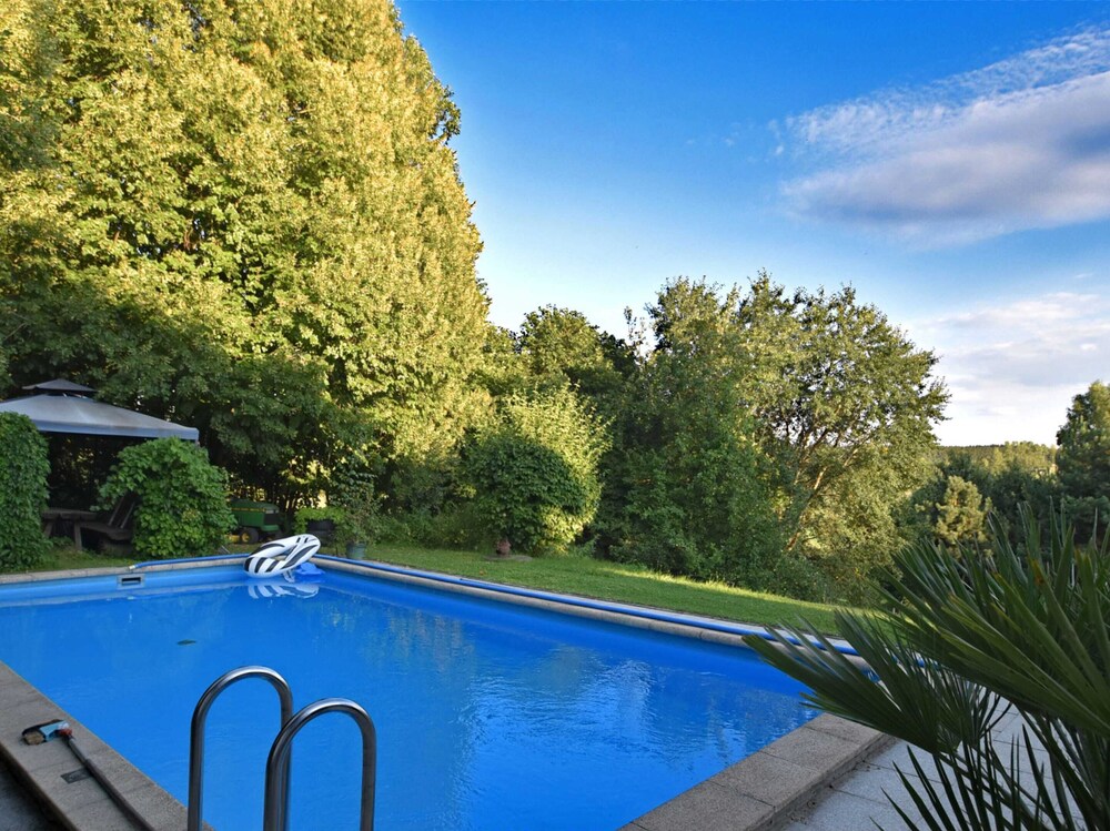 Tranquil Garden Apartment en Regen