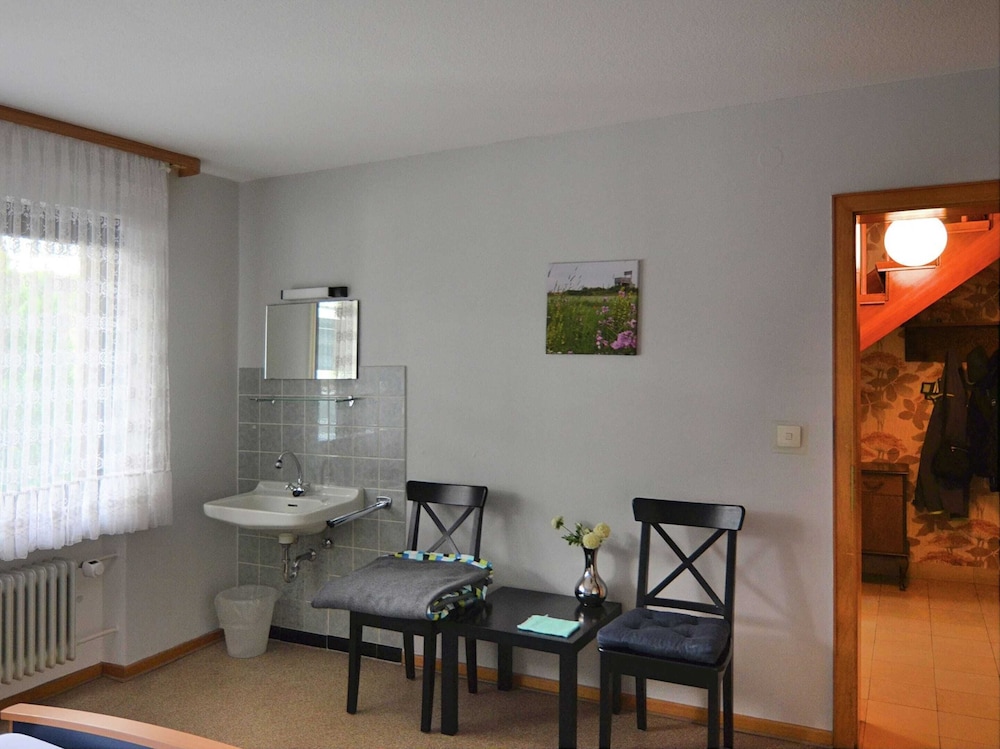 Gruppenfreundliche Villa in Liesen view 5