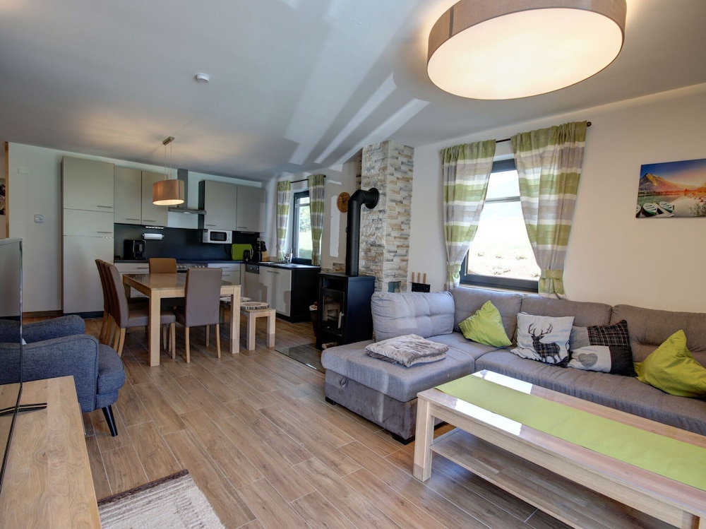 Chalet Gamsknogel mit Privatem Pool und Whirlpool