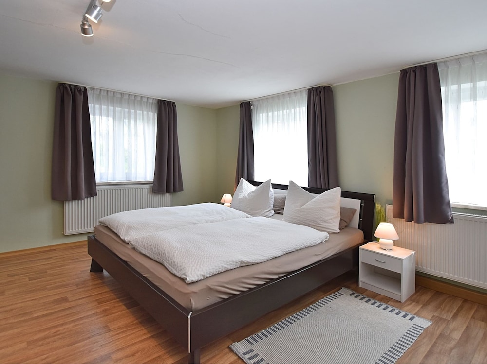 Ferienhaus mit Garten in Waldnahe view 3