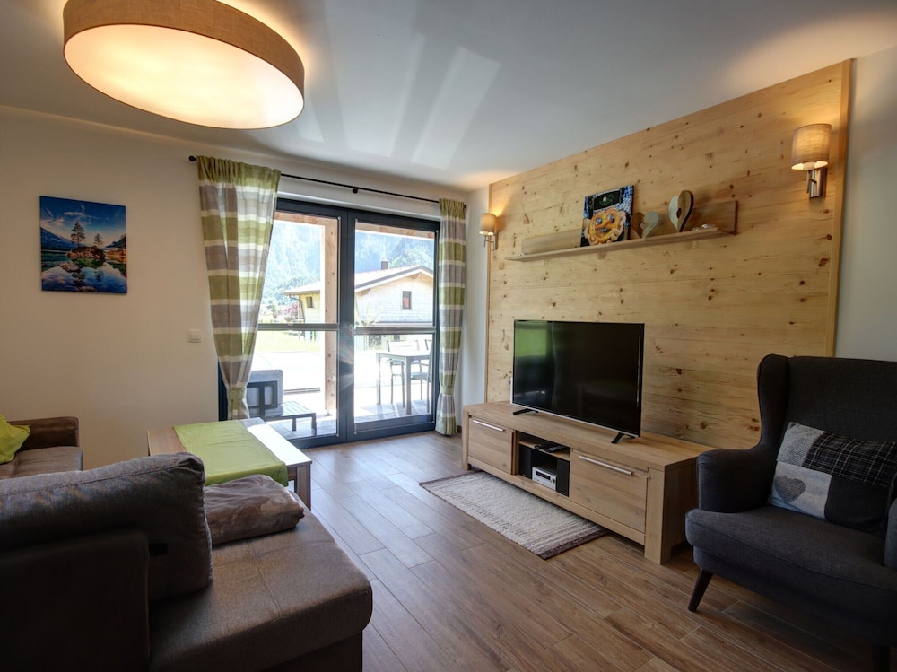 Chalet Gamsknogel mit Privatem Pool und Whirlpool