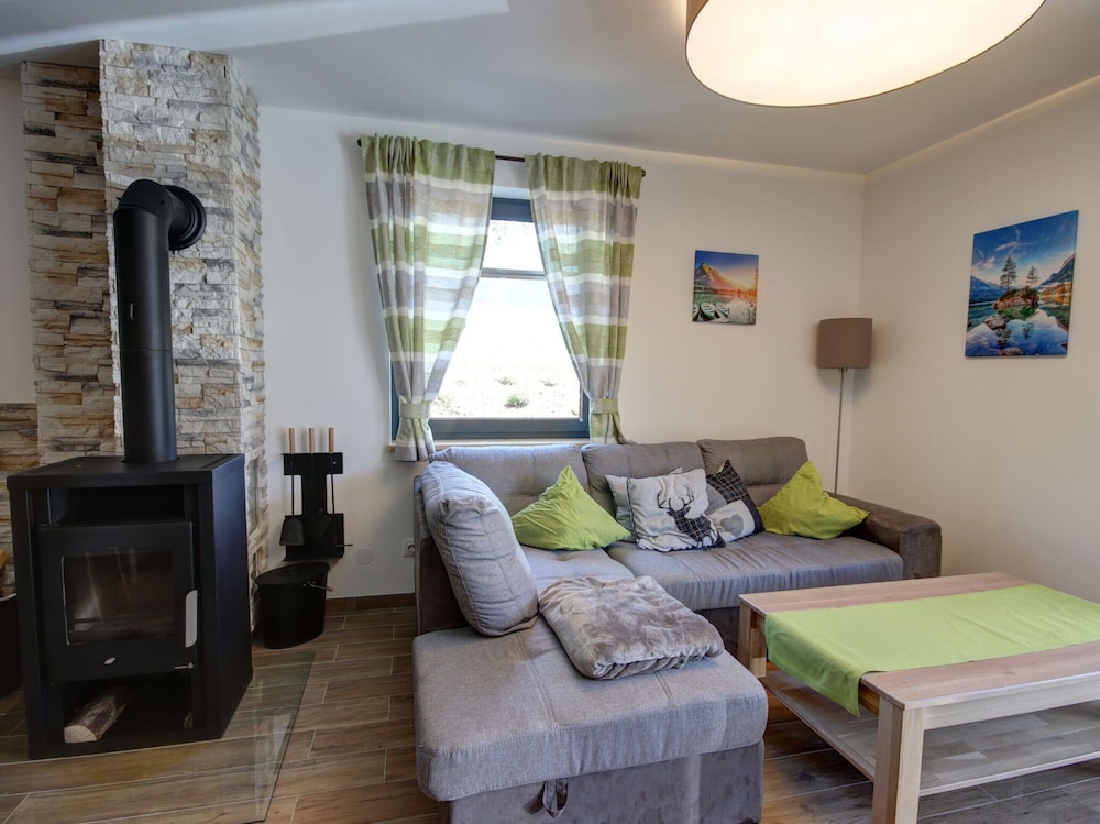 Chalet Gamsknogel mit Privatem Pool und Whirlpool