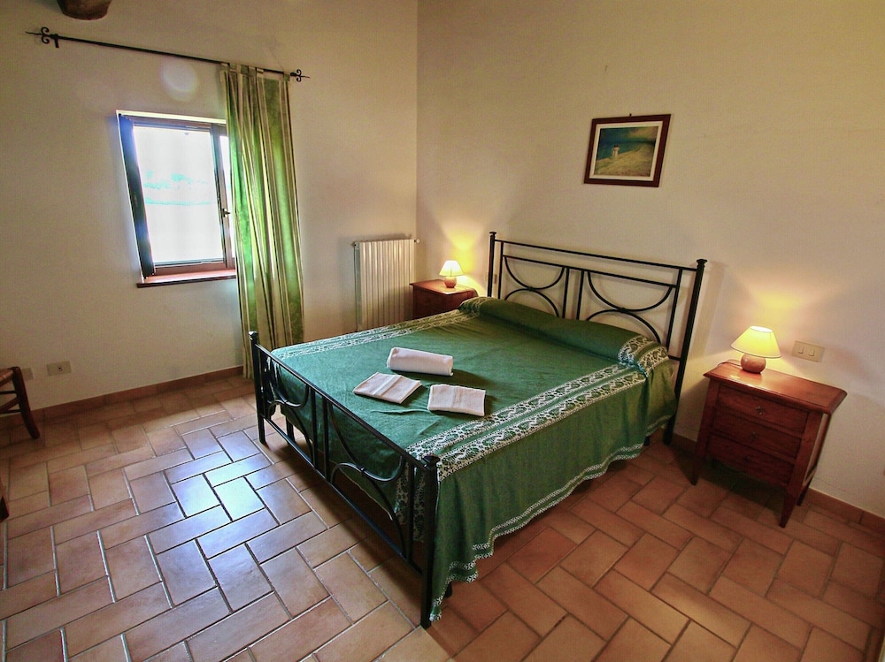 Belvilla by OYO Villa Torri view 4