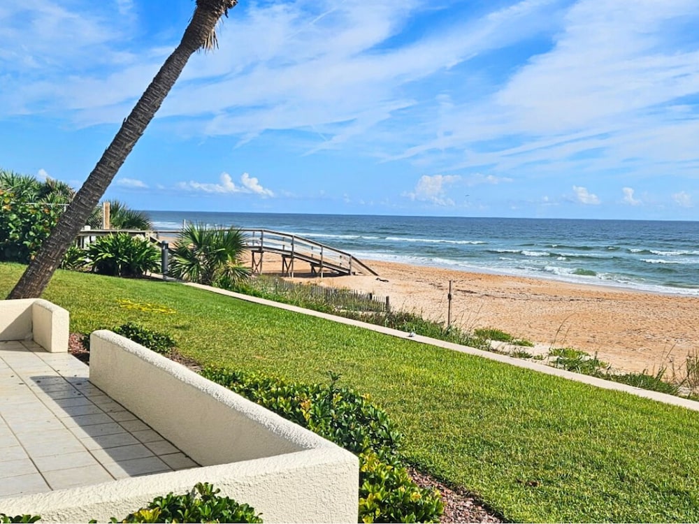 Barry Palm 202 by Distinctive Beach Rentals