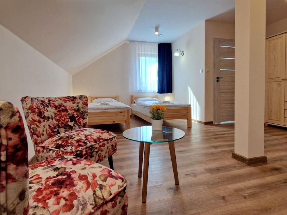 Holiday Home Wisniowa With Pool and Mountains