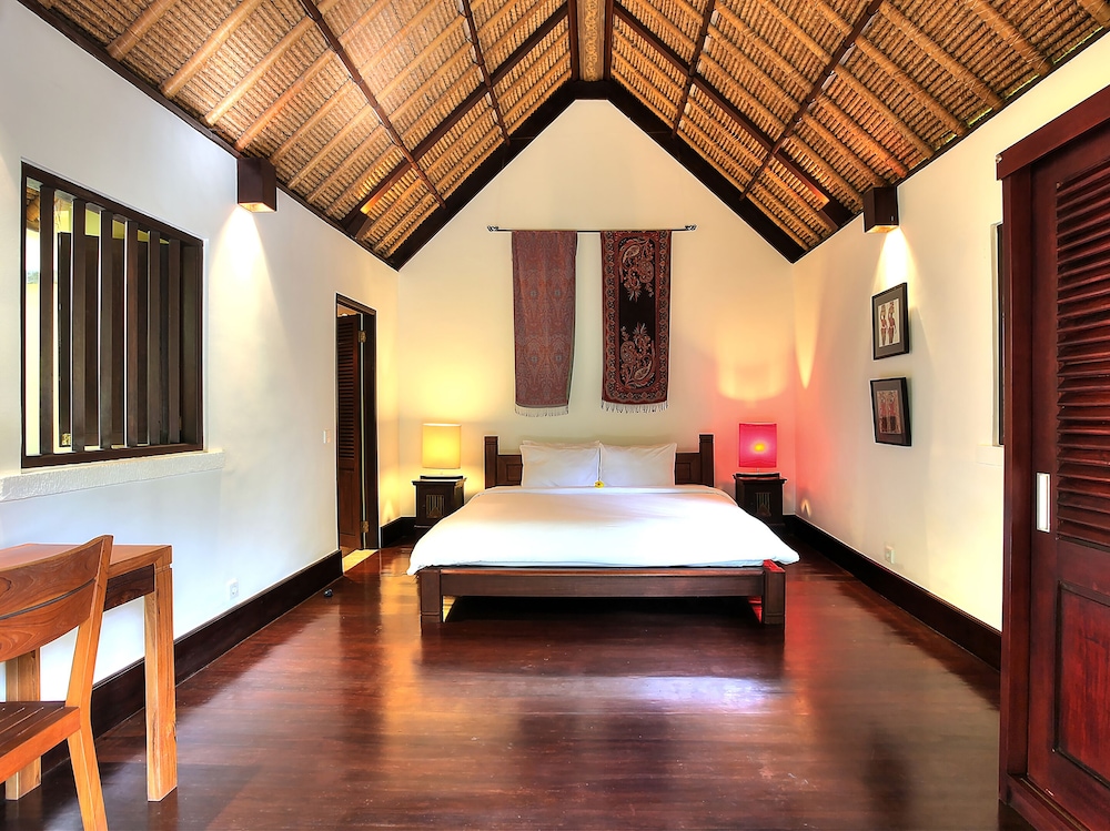 Villa Alamanda view 3