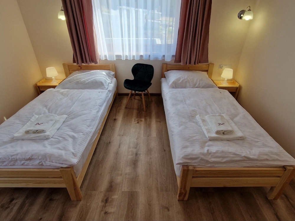Holiday Home Wisniowa With Pool and Nature