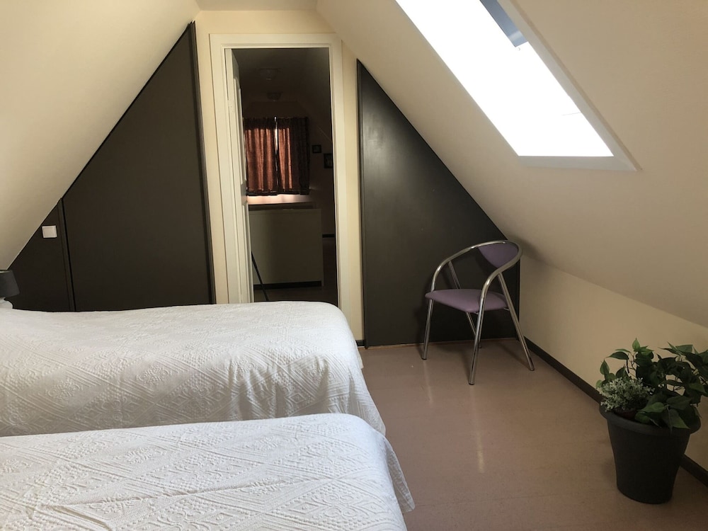 Holiday Home in Bredene, Terrace, Fenced Garden view 4
