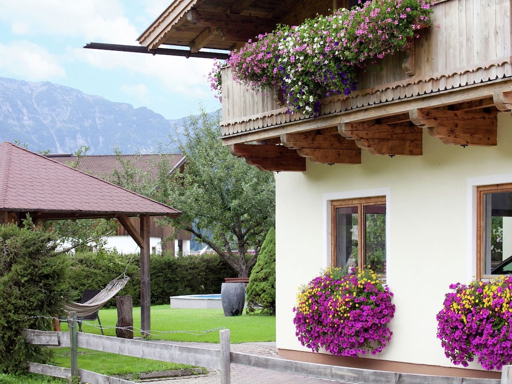 Apartment in Waidring Near Pillerseetal Ski Area view 4