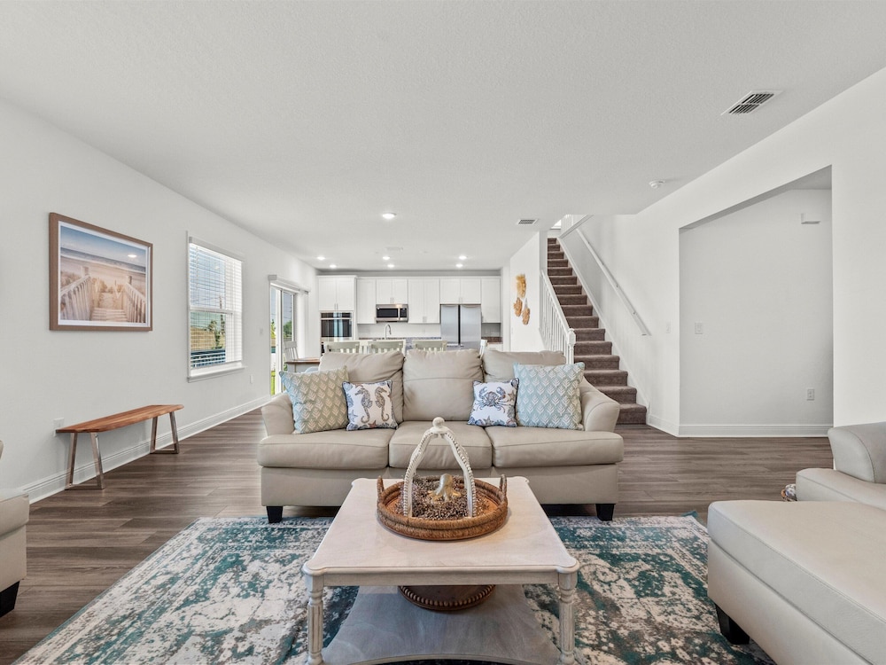 Turtle Paradisena by Distinctive Beach Rentals
