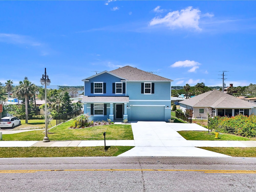 Turtle Paradisena by Distinctive Beach Rentals