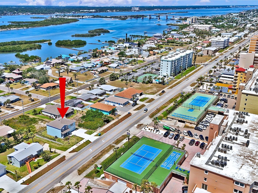 Turtle Paradisena by Distinctive Beach Rentals