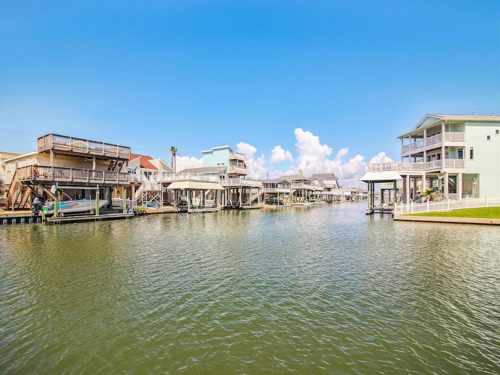 Sea Y'All by Ryson Vacation Rentals view 4