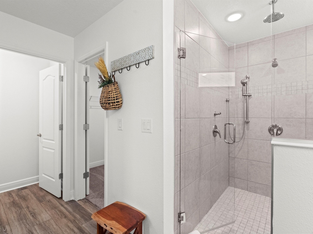 Turtle Paradisena by Distinctive Beach Rentals