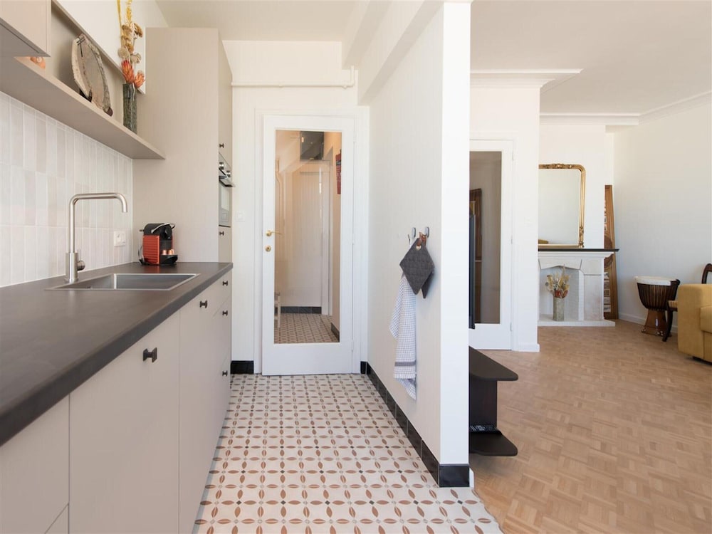 Beautiful Apartment in a top Location Near Beach
