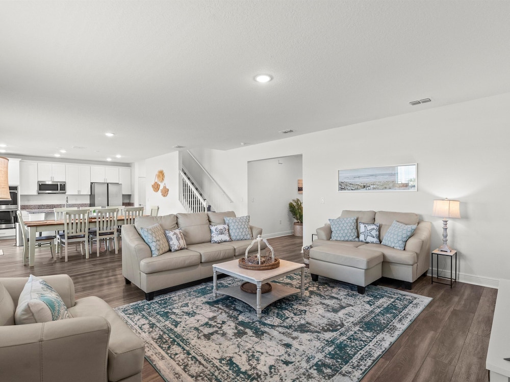 Turtle Paradisena by Distinctive Beach Rentals