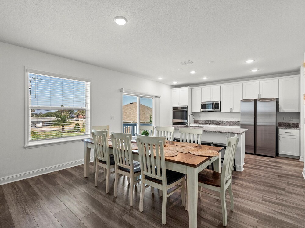 Turtle Paradisena by Distinctive Beach Rentals