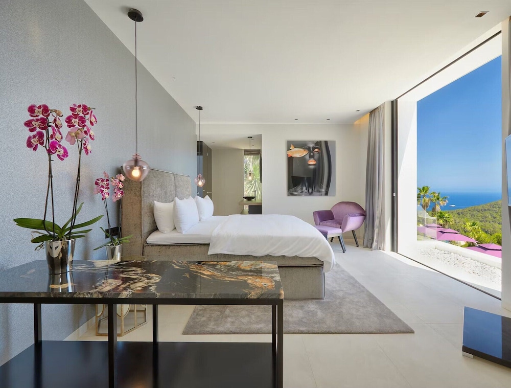 Exclusive Villa on White Isle