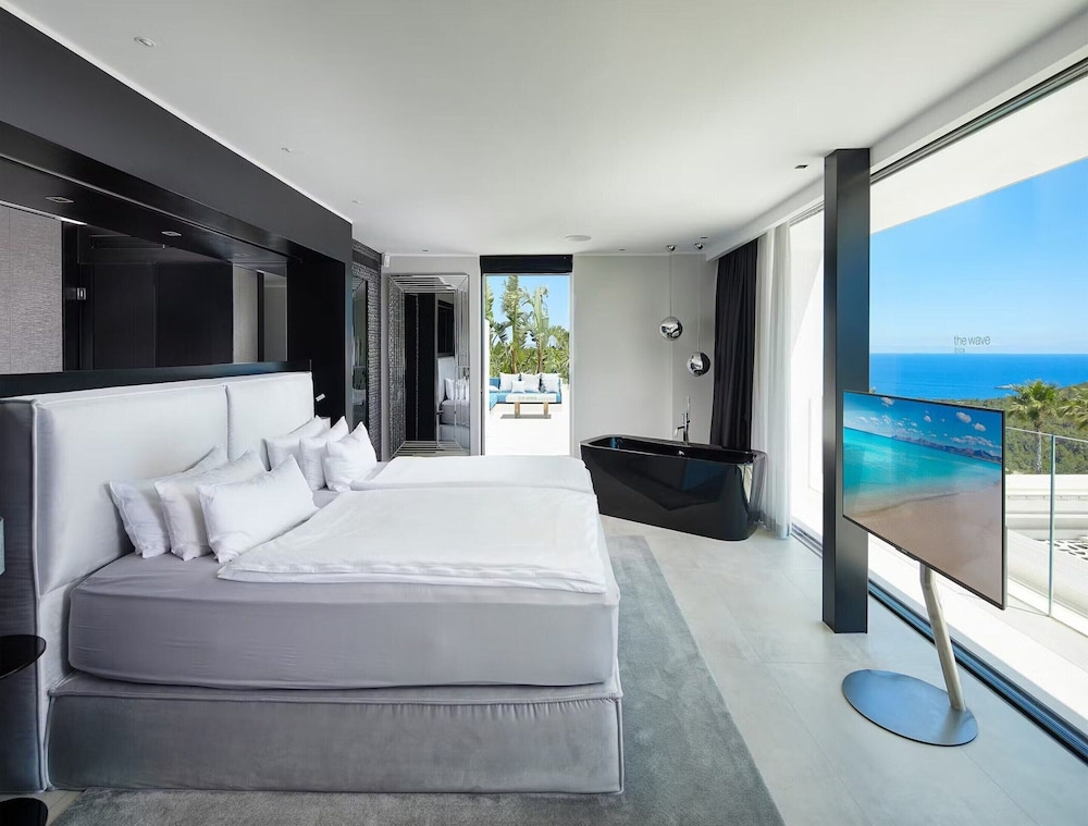 Exclusive Villa on White Isle