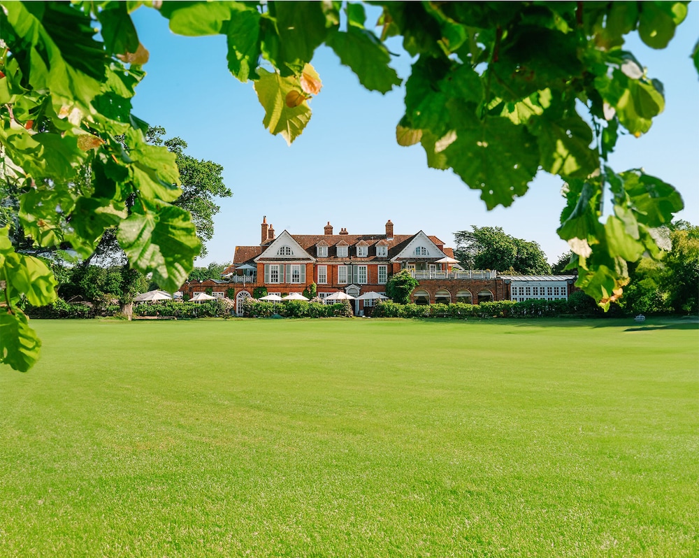 Hotel Chewton Glen Hotel & Spa - an Iconic Luxury Hotel - Image 1
