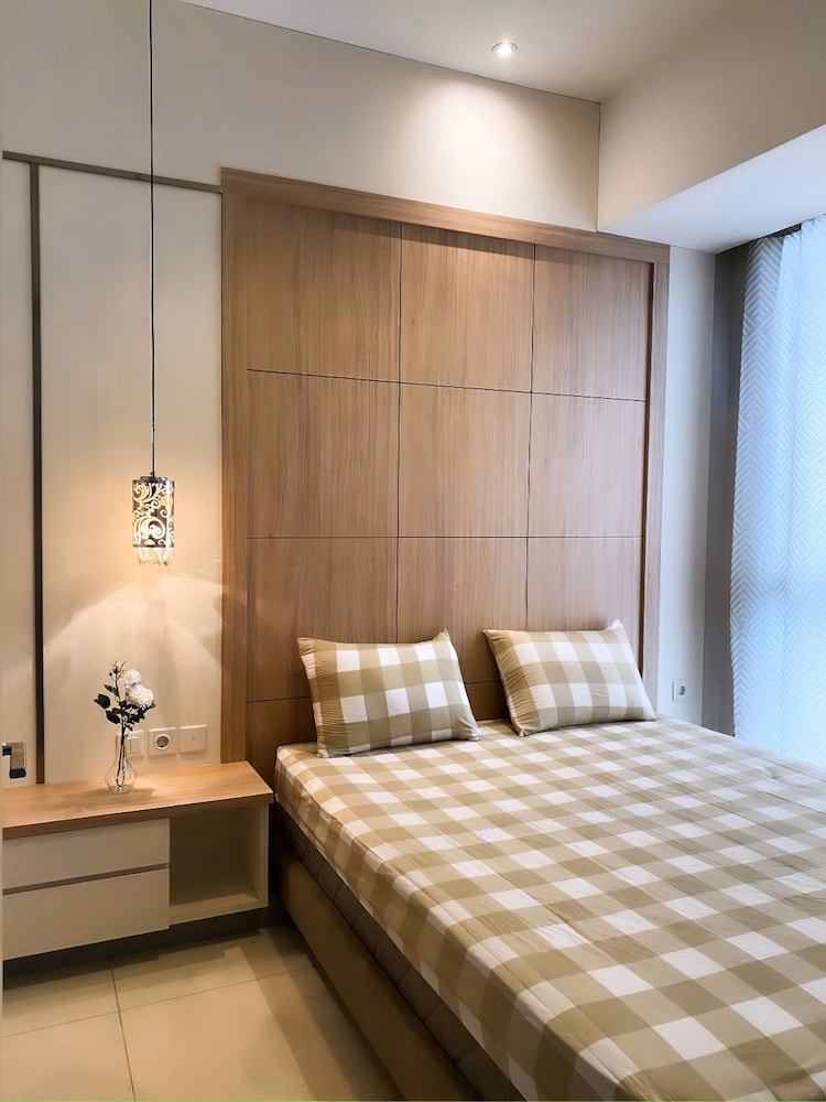 Premium Taman Anggrek Residences