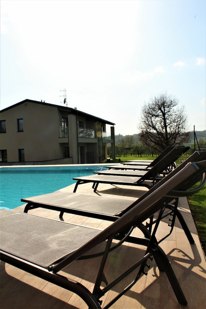 Apartment in Iseo Near Seabeach