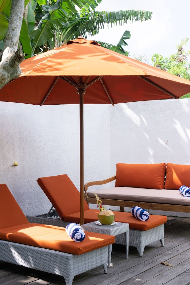 Beautiful Boho-chic 4br Tropical Villa in Pererenan Canggu