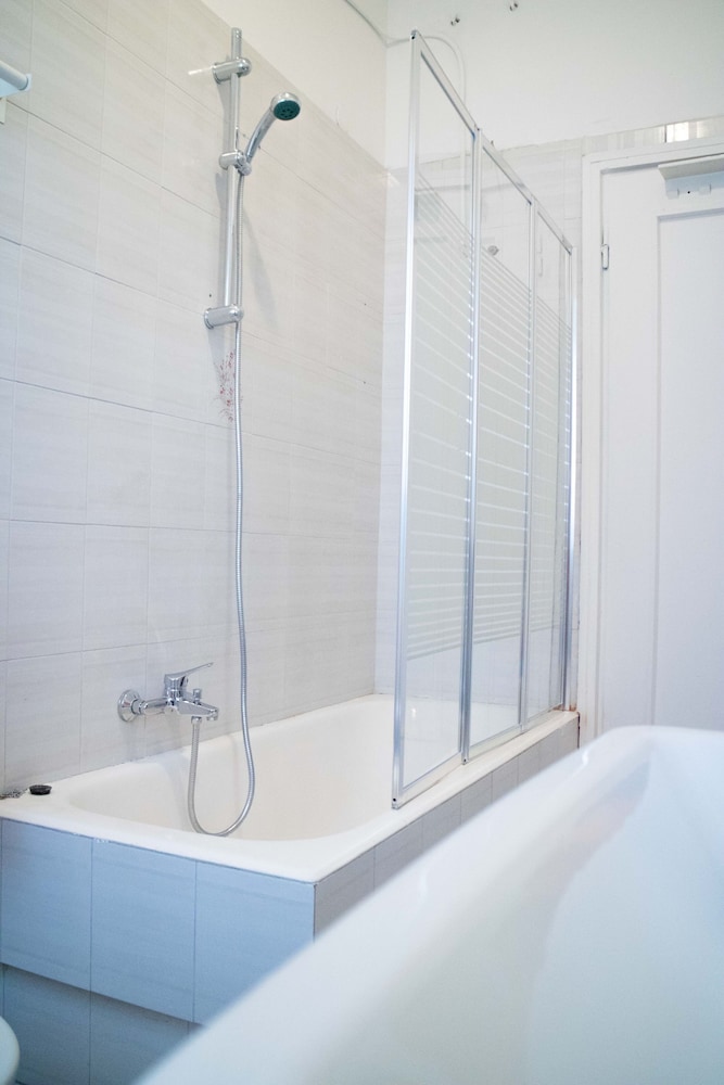 Kamchu Apartments Single Room Viale Libia 11